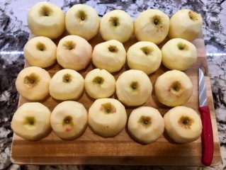 Aepfel-geschaelt_applesauce